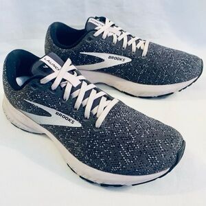 BROOKS LAUNCH 7 Running Shoes